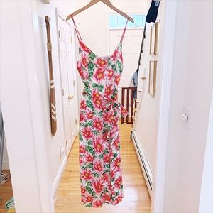 NWT Alice and Olivia beautiful Floral flowing Midi dress!! Size 14!